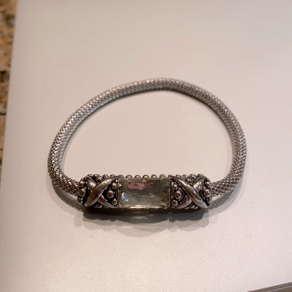 Silver mesh bracelet with gemstone